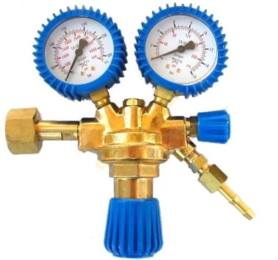 Prietokomerný regulátor - Redukcia kyslíka kyslíka s rázovým ventilom.
